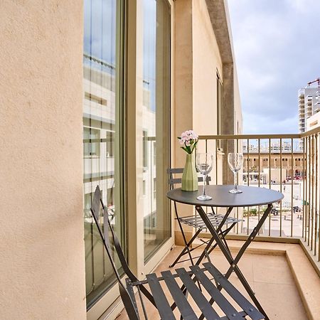Stylish Apartment In Tigne Point Sliema Kültér fotó
