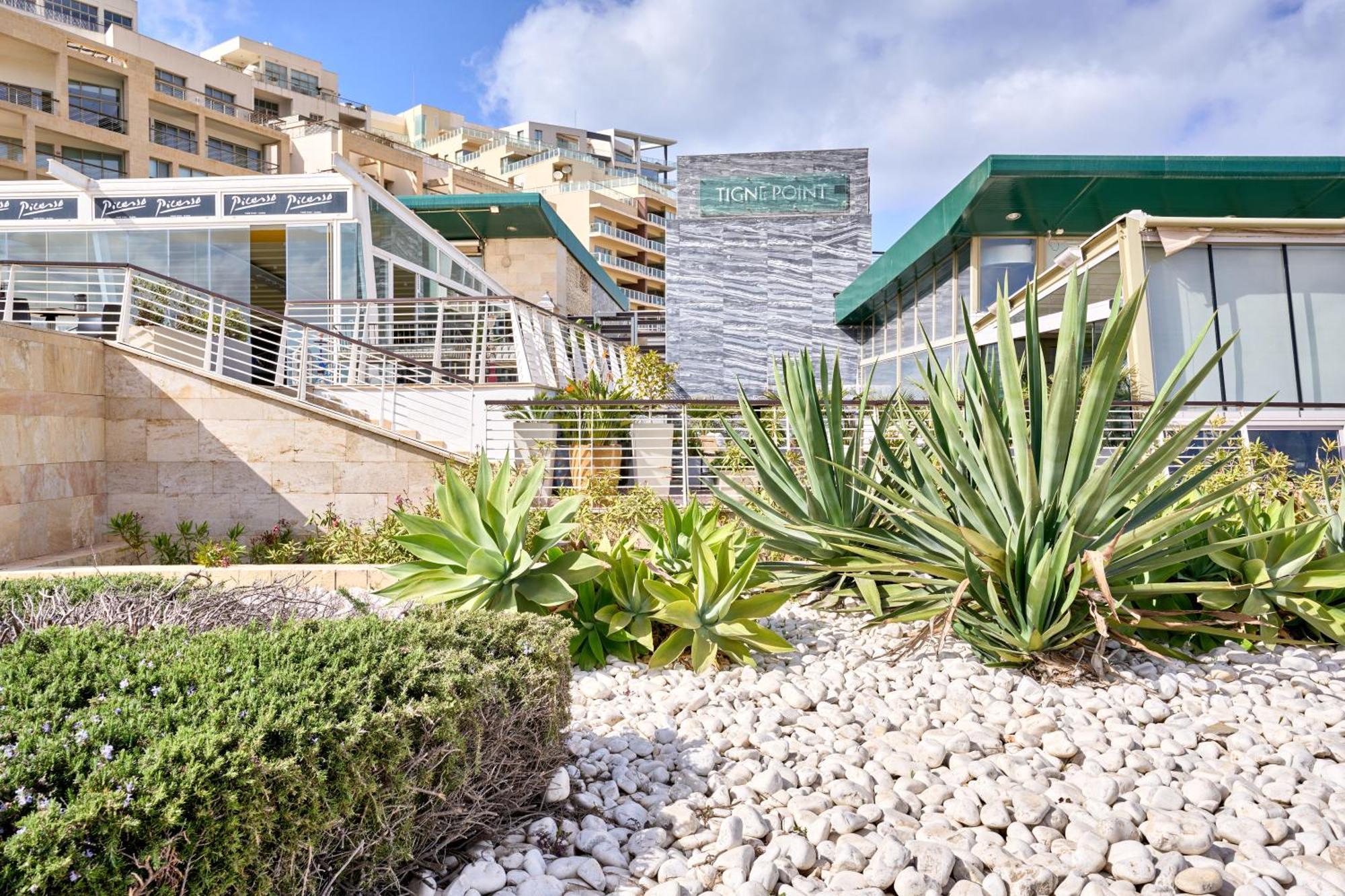 Stylish Apartment In Tigne Point Sliema Kültér fotó