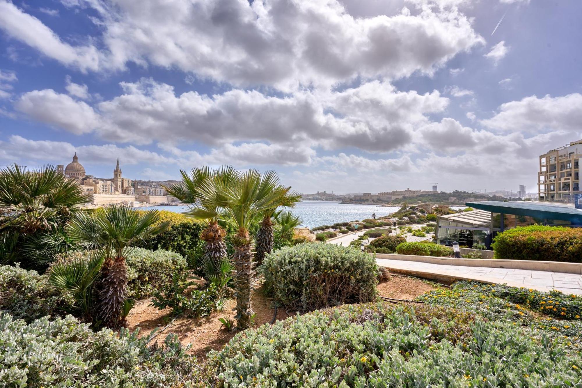 Stylish Apartment In Tigne Point Sliema Kültér fotó
